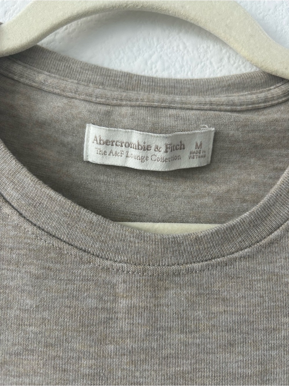 A&F Lounge Collection Top - Picture 2 of 3
